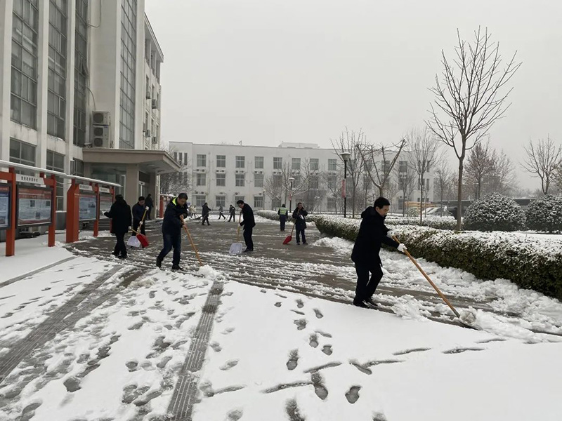 堅守疫情第一線 除雪融冰保平安——尉許（蘭尉）公司除雪融冰硬核保通戰打響