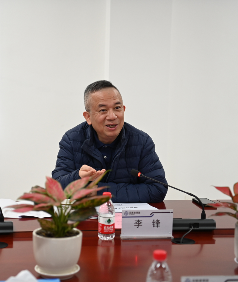李鋒董事長赴北二環、清連調研春運保暢工作並看望慰問幹部職工