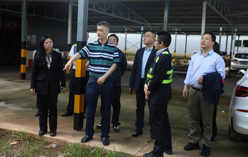 交通運輸部綜合規劃司領導考察長株高速長沙東服務區零碳試點專案建設情況