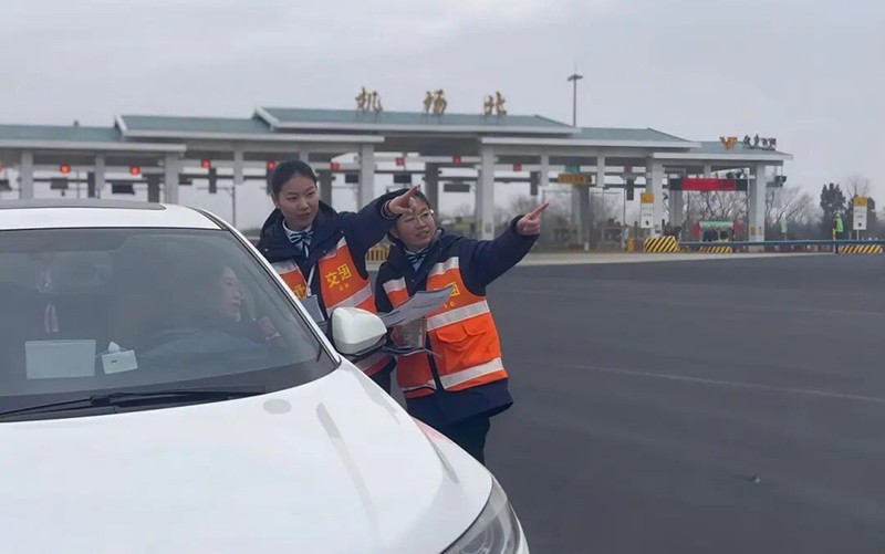春運進行時 | 高速路上的暖心瞬間